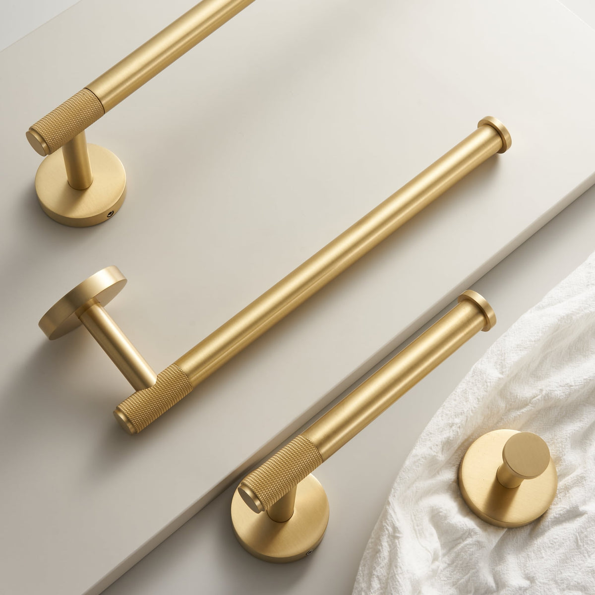 LUNO Solid Brass Knurled Toilet Roll Holder