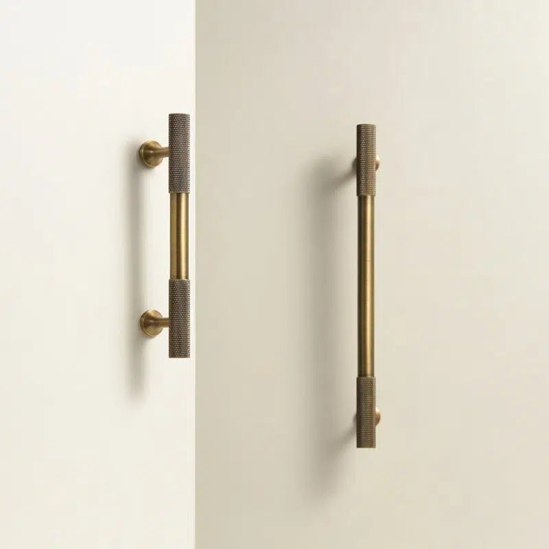 BASE Knurled Brass Bar Handle
